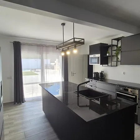 Βίλα Feliz - Large - Pool