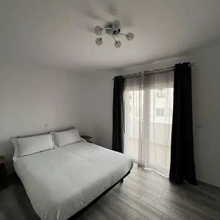 Feliz - Large - Pool Αλμπουφέιρα