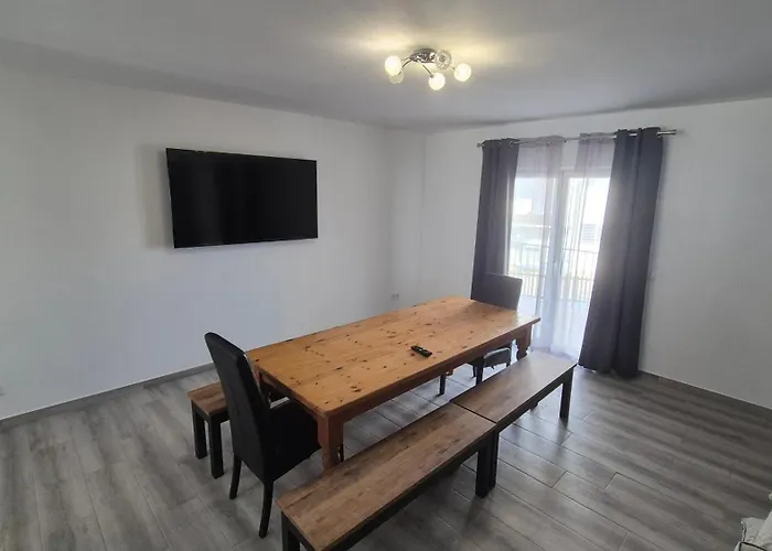 Villa Feliz - Large - Pool