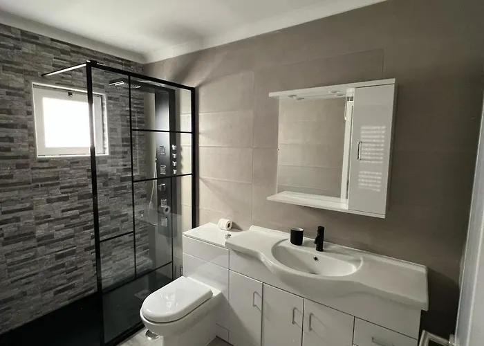 Feliz - Large - Pool Villa